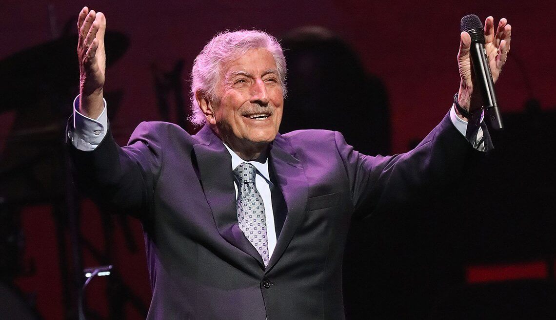 Tony Bennett: The Timeless Voice that Echoes Through Generations